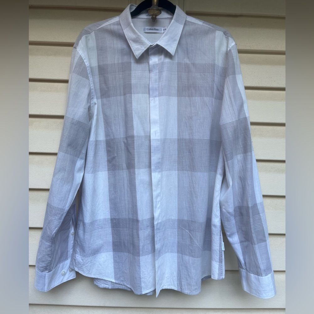 Calvin Klein white/gray squares, long-sleeved  shirt, sleeves roll up on flap,XL